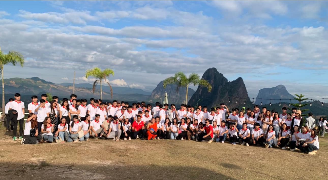 ທັດສະນະສຶກສາທີ່ທ່ອງທ່ຽວທຳມະຊາດ